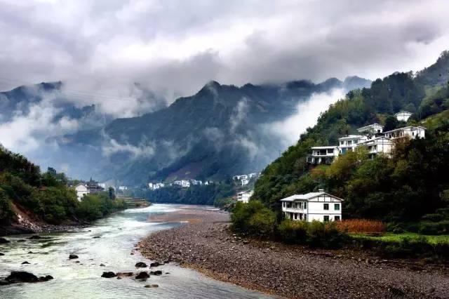 股指期货涨跌不一 IH主力合约涨0.11%
